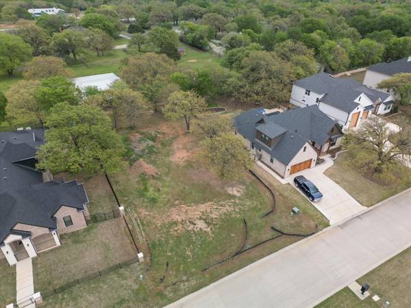 104 Noble Oak Court, Hickory Creek, TX 75065