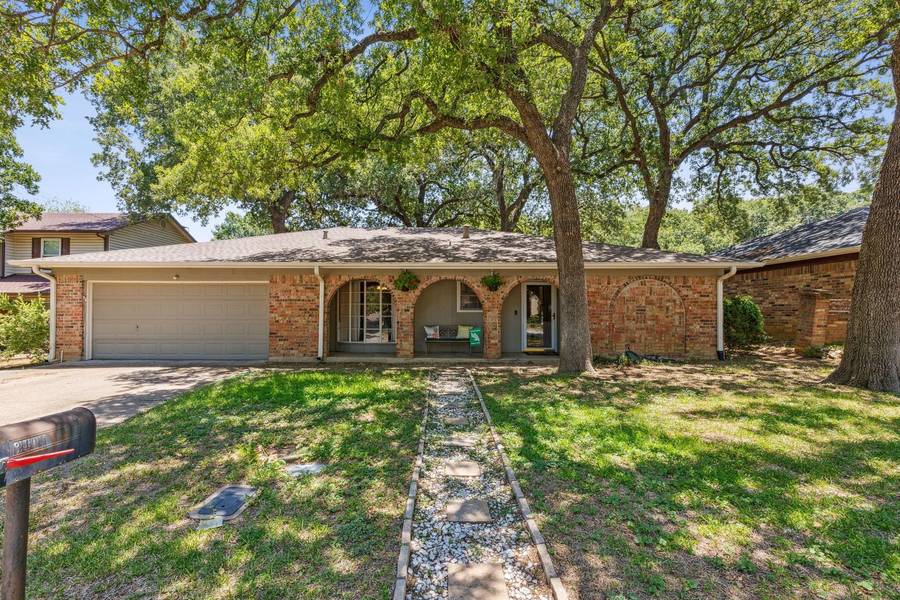 3401 Buckingham Drive, Arlington, TX 76015