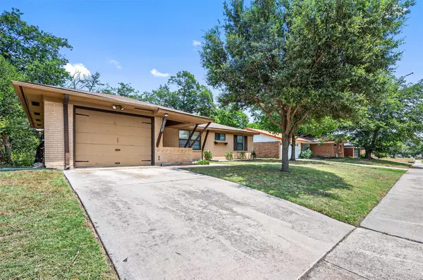 3463 Paint Trail, Fort Worth, TX 76116