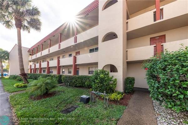 2831 E Sunrise Lakes Dr  #106,  Sunrise,  FL 33322