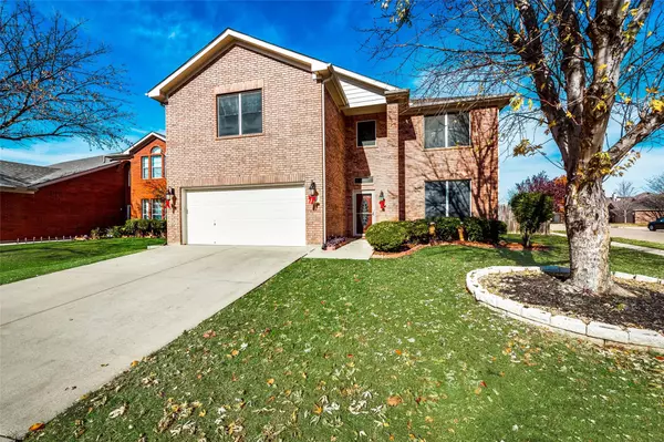 8357 Trinity Vista Trail, Fort Worth, TX 76053