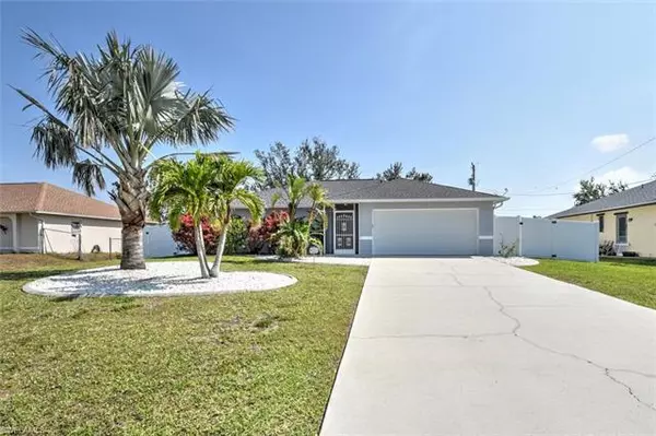 901 SW 11th PL, Cape Coral, FL 33991