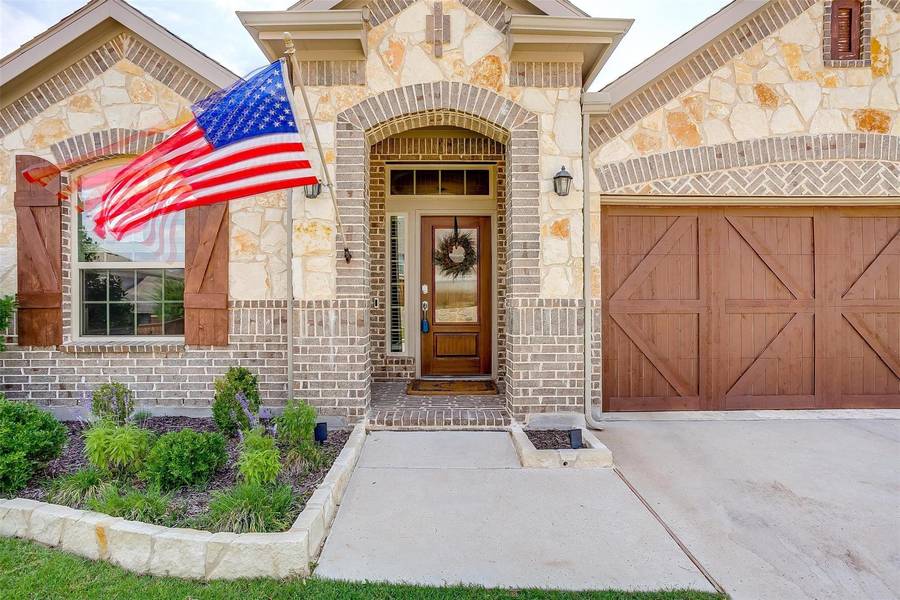 5613 Annie Creek Road, Fort Worth, TX 76126