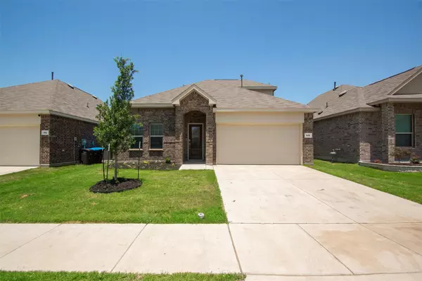 648 Ridgeback Trail, Fort Worth, TX 76052