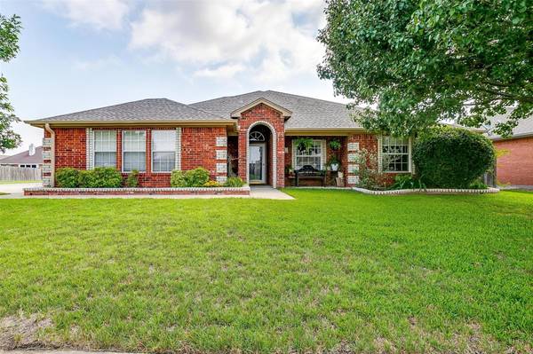 958 Aaron Drive, Burleson, TX 76028