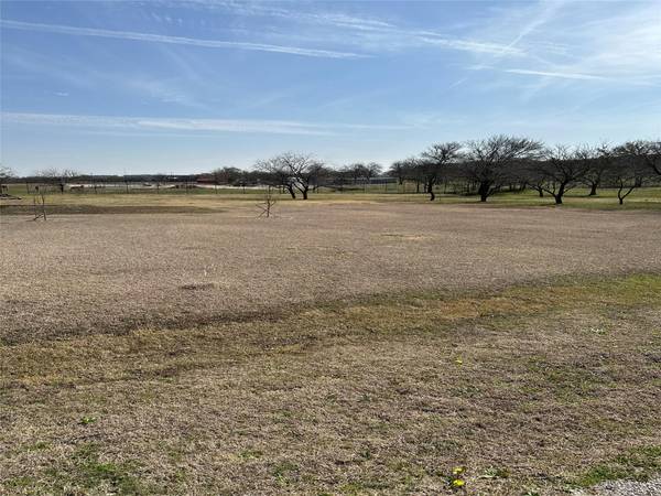 10516 Shannon Valley Drive,  Crowley,  TX 76036