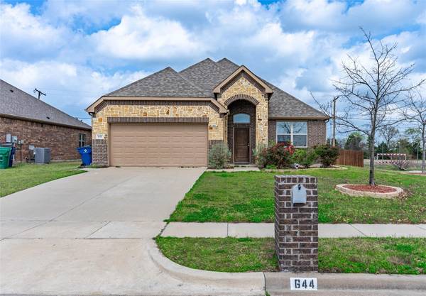 644 Teakwood Drive, Greenville, TX 75402