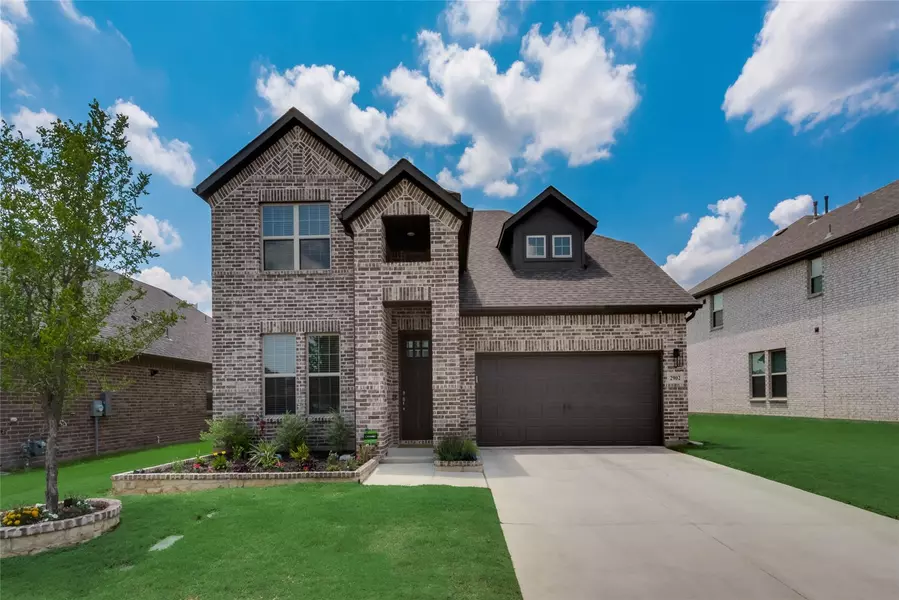 2902 Spirit Woods Lane, Arlington, TX 76001