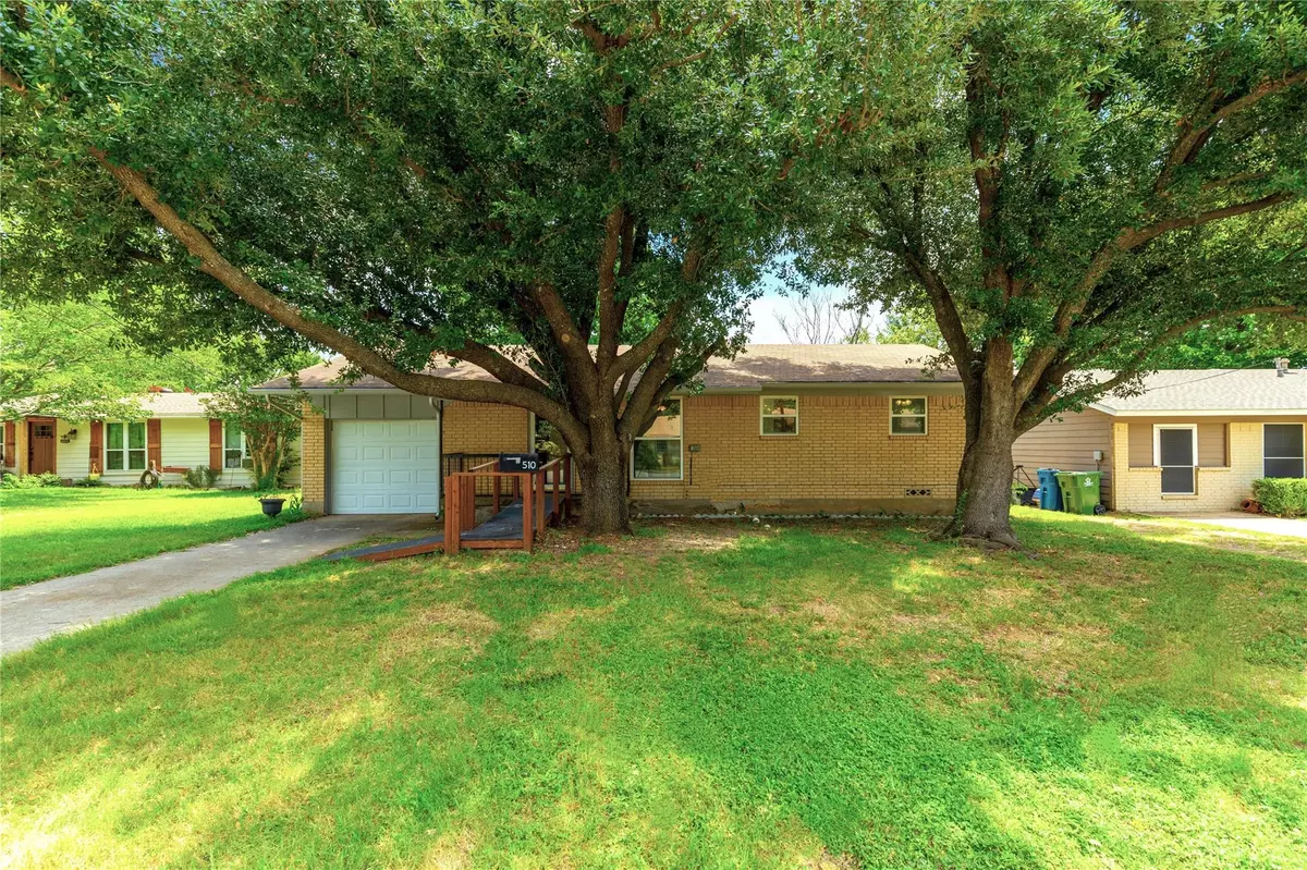 Aubrey, TX 76227,510 Lois Street