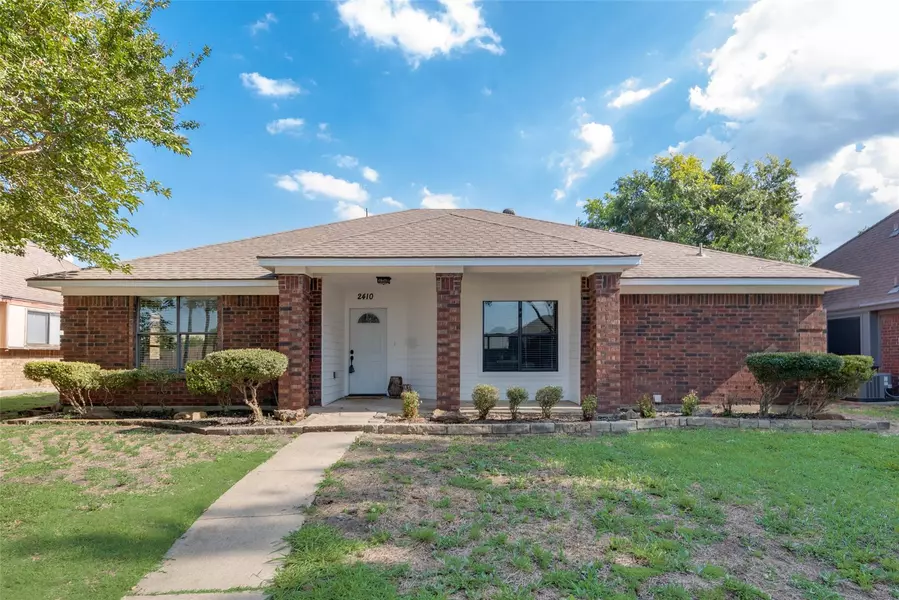 2410 Cortland Circle, Rowlett, TX 75088