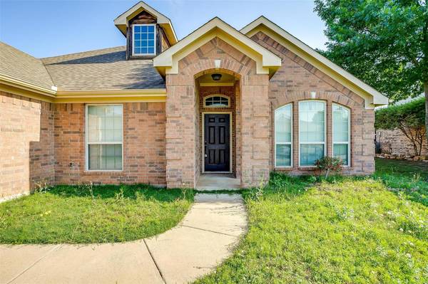 922 Randall Road, Weatherford, TX 76087