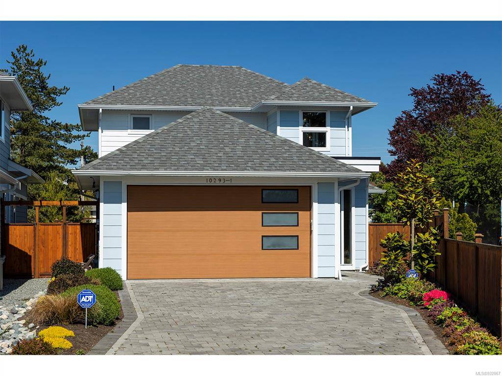 Sidney, BC V8L 3K2,10293 Sparling Pl #1