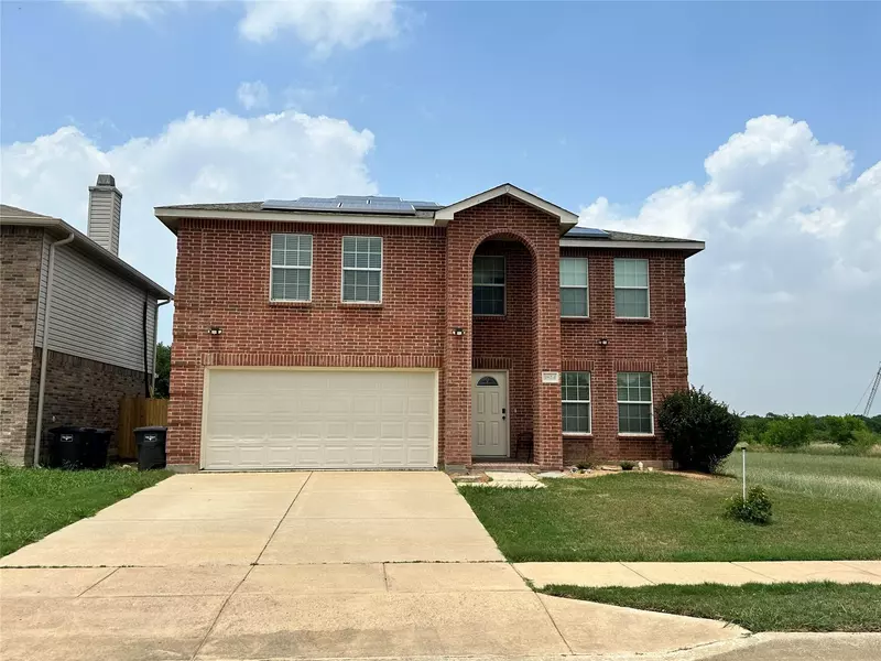 3824 Country Lane, Fort Worth, TX 76123