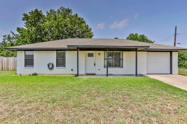 301 S First Street, Sanger, TX 76266