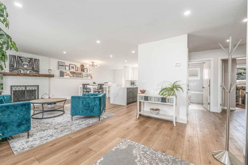 High River, AB T1V 1A7,1048 4 ST SW