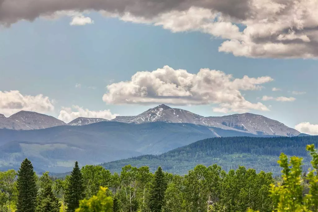 Bragg Creek, AB T0L 0K0,246 Saddle RD