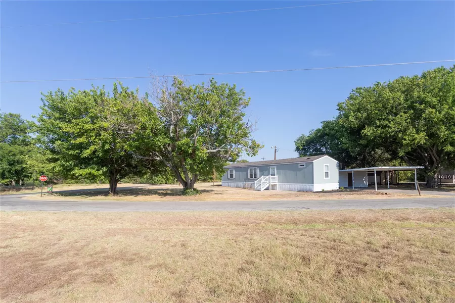 700 SUN Court, Granbury, TX 76049