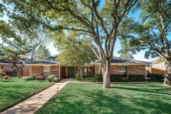 4004 Copperwood Court, Colleyville, TX 76034