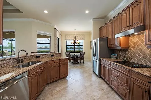 Naples, FL 34120,10114 Biscayne Bay LN