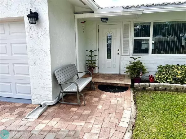 Plantation, FL 33322,8208 NW 12th Ct