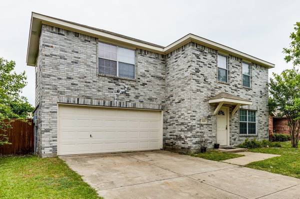 2029 Club Oak Drive, Heartland, TX 75126