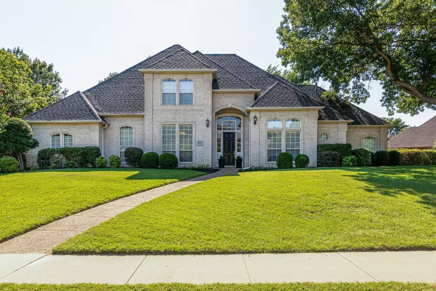 1312 Village Green Drive, Southlake, TX 76092