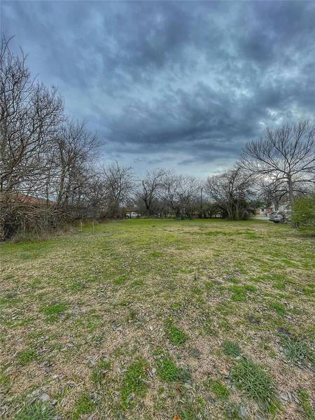 609 W Grove Street, Terrell, TX 75160