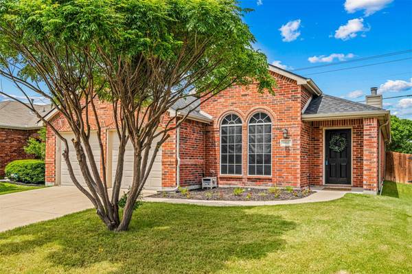 102 Starlight Drive, Forney, TX 75126