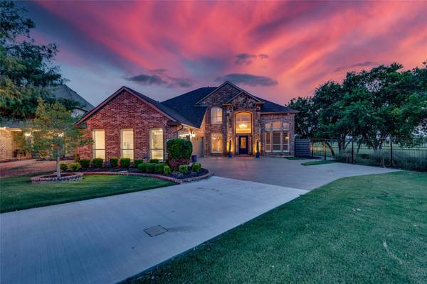 1801 ISLE ROYALE Drive, Rockwall, TX 75087