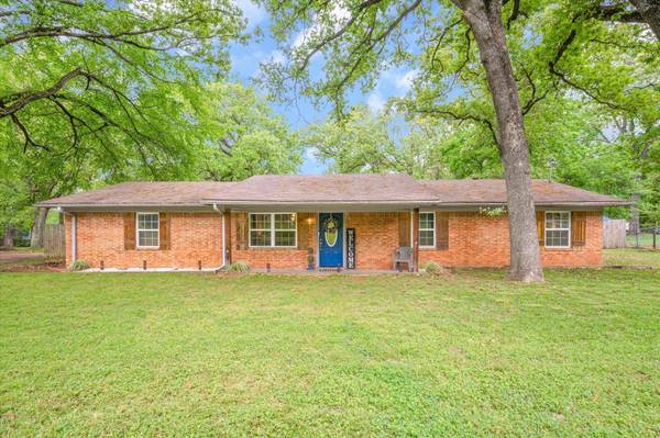 1477 Woodland Street, Canton, TX 75103