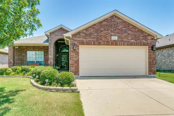 2032 Frosted Willow Lane, Fort Worth, TX 76177