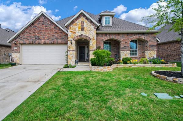 1413 S Millican Lane, Aubrey, TX 76227