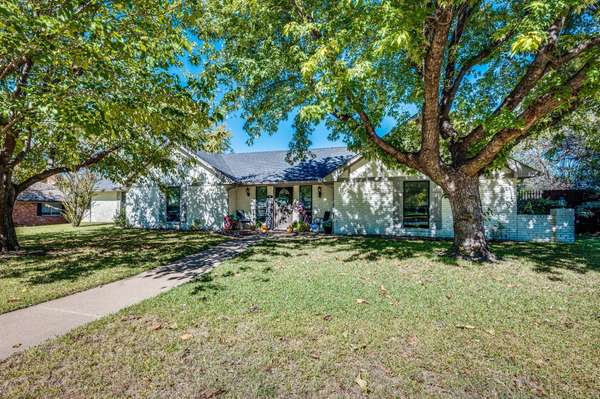 410 Stiles Drive,  Midlothian,  TX 76065