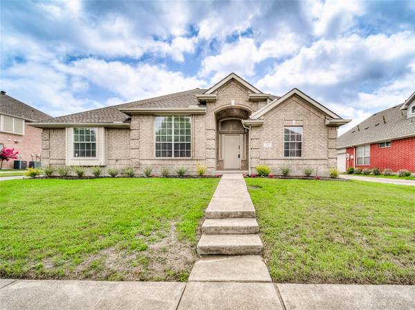 212 Forest Lane,  Murphy,  TX 75094