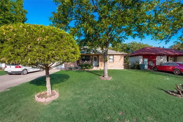 724 Holcomb Road, Dallas, TX 75217