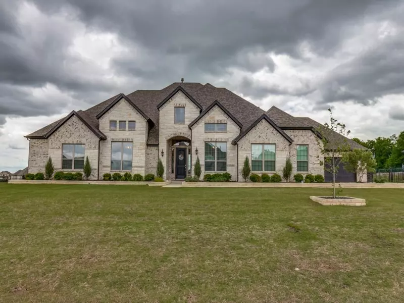 355 Ledstone Court, Rockwall, TX 75032