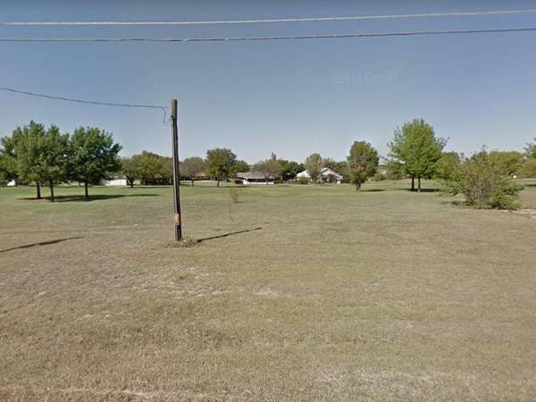 000 Lakeview Drive, Runaway Bay, TX 76426