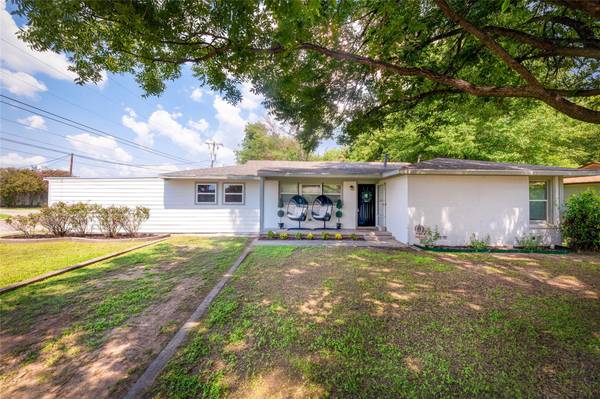 522 Mill Street, Granbury, TX 76048