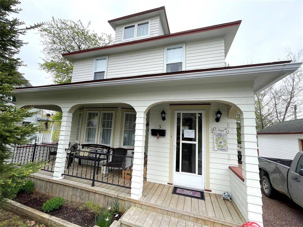 3 Crescent Heights, Grand Falls-windsor, NL A2A 1K6