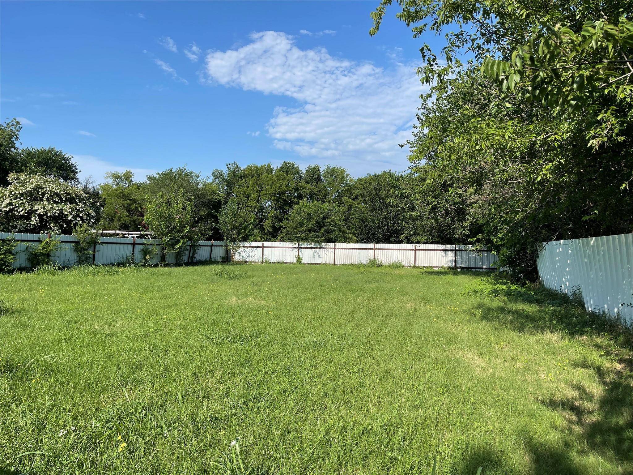 3221 Bill Harrod Street, Dallas, TX 75212