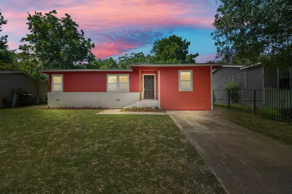 3412 Avenue D, Fort Worth, TX 76105