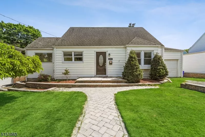 331 N Lanza Ct, Saddle Brook Twp., NJ 07663