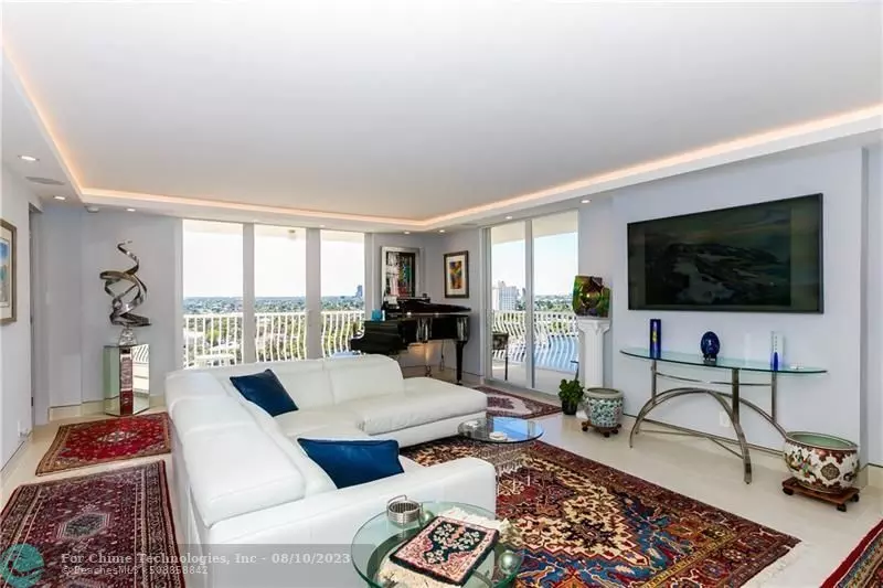 1 Las Olas Circle  #1402, Fort Lauderdale, FL 33316