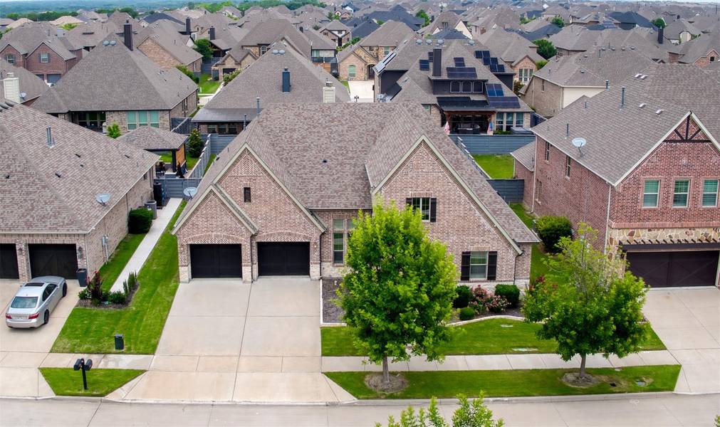 817 Dusty Trail, Little Elm, TX 76227