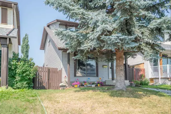 Calgary, AB T3J 1Y6,59 Castlegreen Close NE