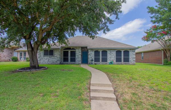 1111 Old Knoll Drive, Wylie, TX 75098