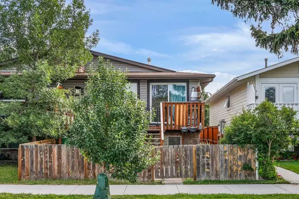 Calgary, AB T3B 0C2,5134 Bowness RD NW