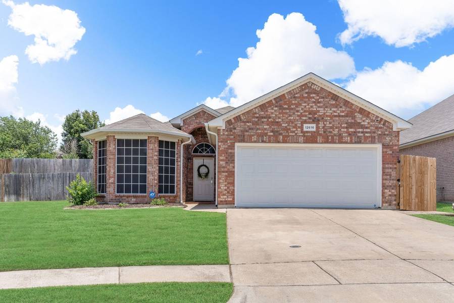 12616 Clarksburg Trail, Fort Worth, TX 76244