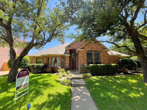 3912 Baylor Drive, Bedford, TX 76021