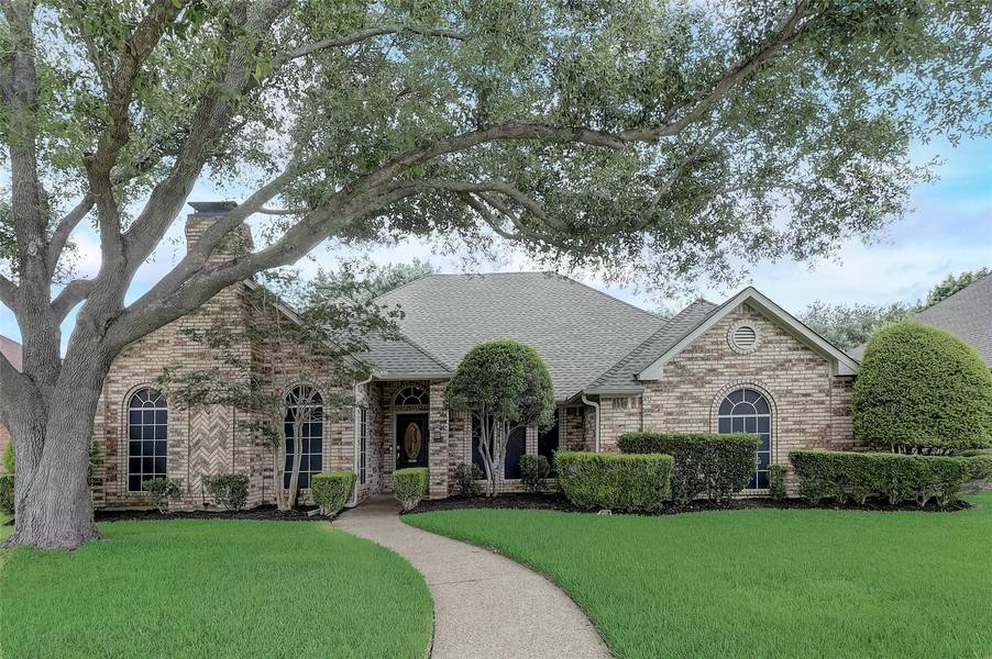 2560 Bluebonnet Drive, Richardson, TX 75082